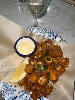 Mayfair Lane Pub & Dining Room