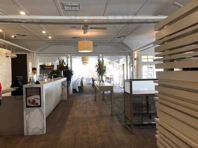 Summit Restaurant & Bar