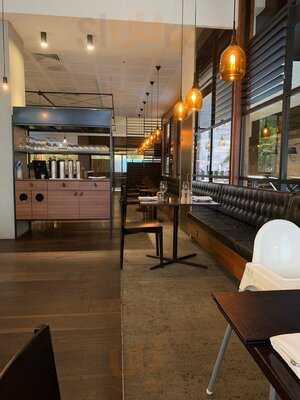 Lennons Restaurant & Bar