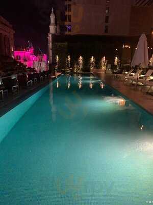 Lennons Restaurant & Bar