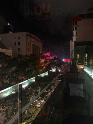 Lennons Restaurant & Bar