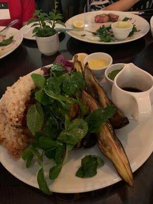 Lennons Restaurant & Bar