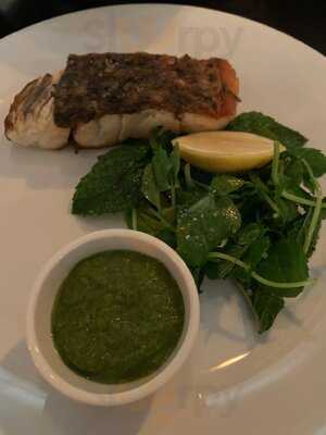 Lennons Restaurant & Bar