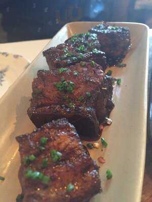 Canvas Cocktail & Wine Bar