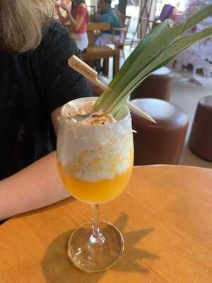 Cowch Dessert Cocktail Bar