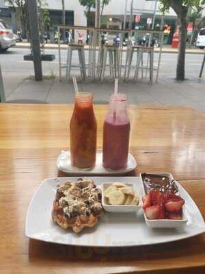 Cowch Dessert Cocktail Bar