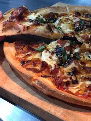 Diroma Pizzeria (merewether)