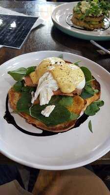 Cooper's Cafe & Bakery