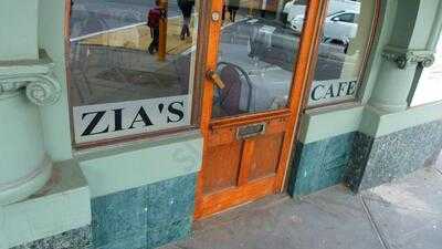 Zia's Cafe And Resturaunt