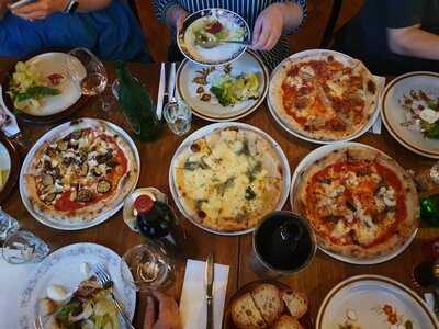 Pizza E Mozzarella Bar