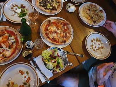 Pizza E Mozzarella Bar