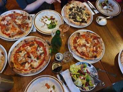 Pizza E Mozzarella Bar