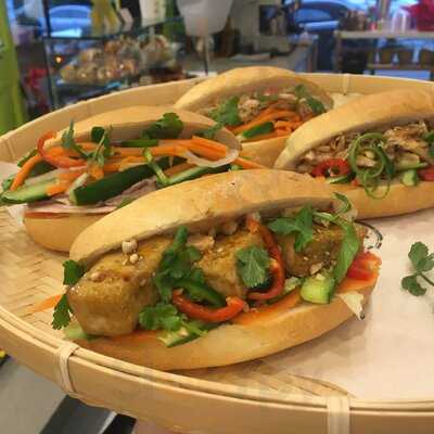 Mr & Mrs Banh Mi