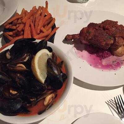 Tiamo Cafe Restaurant