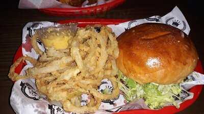 Royal's Chicken And Burgers