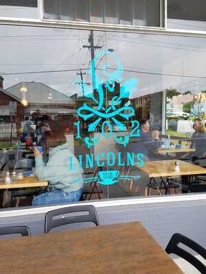 Lincoln's 102 Cafe