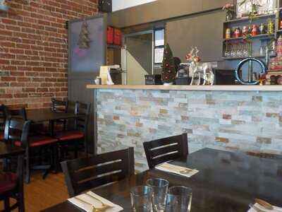 Union Tree Thai Restaurant & Cafe