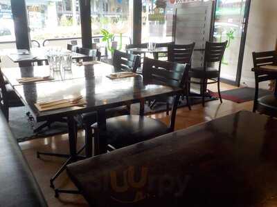 Union Tree Thai Restaurant & Cafe