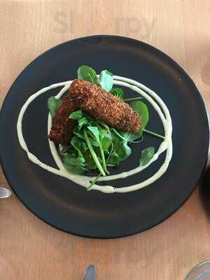 Cru Tapas Bar & Kitchen