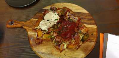 Topelz Italian Restaurant & Pizzeria