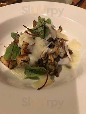 Pony Dining Eagle Street Pier