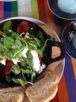 Red House Shop & Cafe