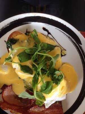 Red House Shop & Cafe