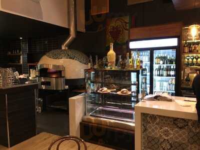 Anthony's Cucina + Pizzeria