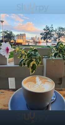 The Beehive Honeysuckle