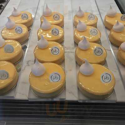 Reverie Cafe & Dessert