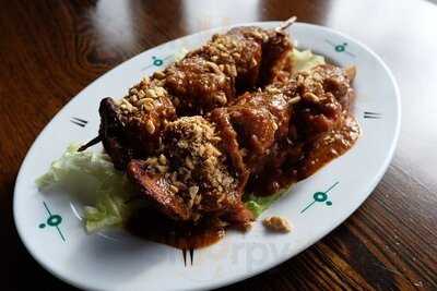 Tho-tho Bar & Restaurant