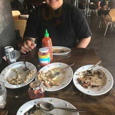 Tho-tho Bar & Restaurant