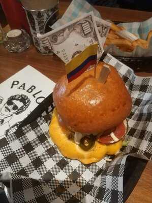 Pablo's Escoburgers