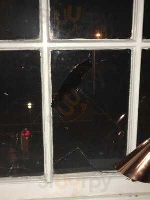 The Crown & Anchor Hotel