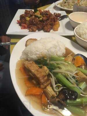 Utopia Vegetarian Restaurant (halal)