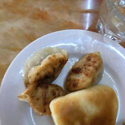 Peoples Inn Dumpling House
