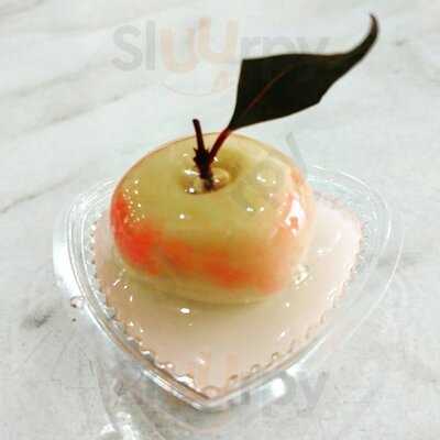 S & T Thai Gourmet Cafe