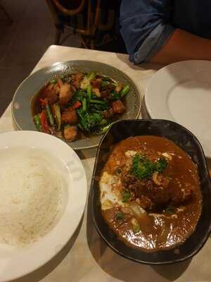 Tuk Tuk Restaurant & Bar