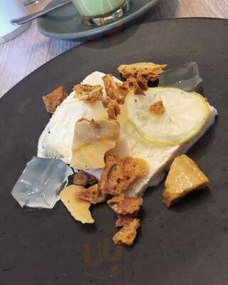 Pembroke Bar And Kitchen