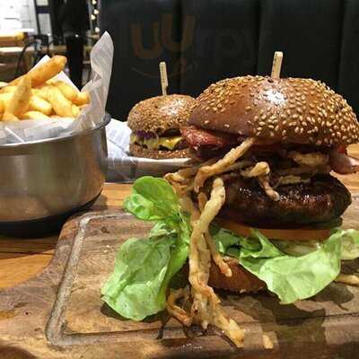 Ribs & Burgers Fortitude Valley