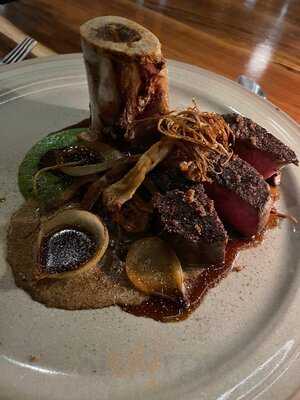 Persone Bar & Restaurant