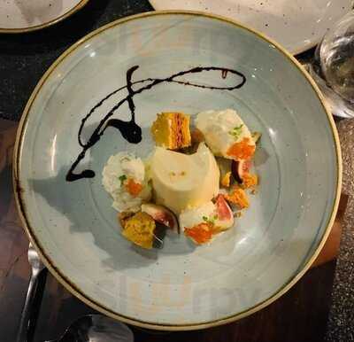 Persone Bar & Restaurant