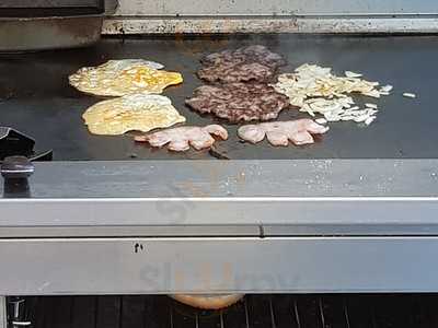 Loui's Seafood Takeaway