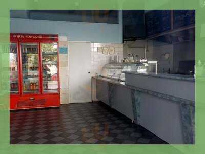 Loui's Seafood Takeaway