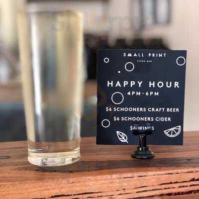 Small Print Pizza Bar