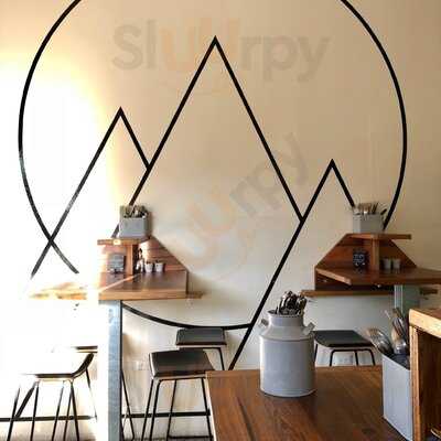 Small Print Pizza Bar