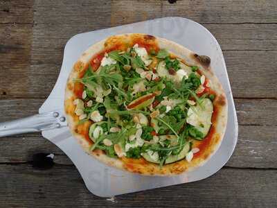 Small Print Pizza Bar