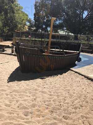 Stickybeaks Playground Cafe
