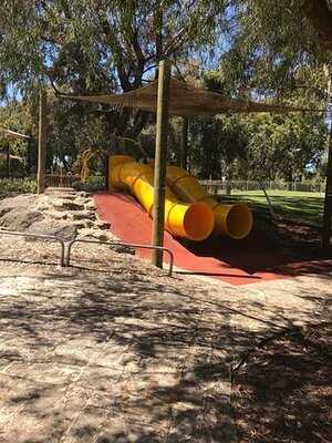 Stickybeaks Playground Cafe