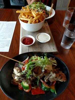 The Quarie Bar+brasserie